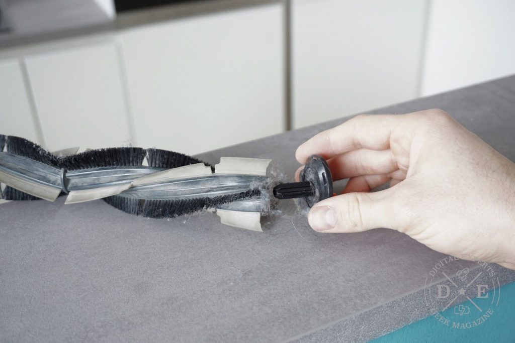 neato-buerste-auseinandernehmen